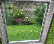 Heavy wall mirror