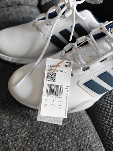 golf shoes