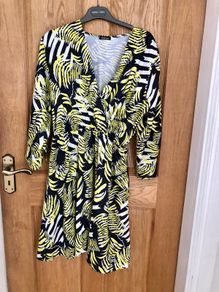Satin pretty dress size 14