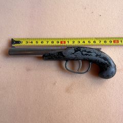 antique hand gun