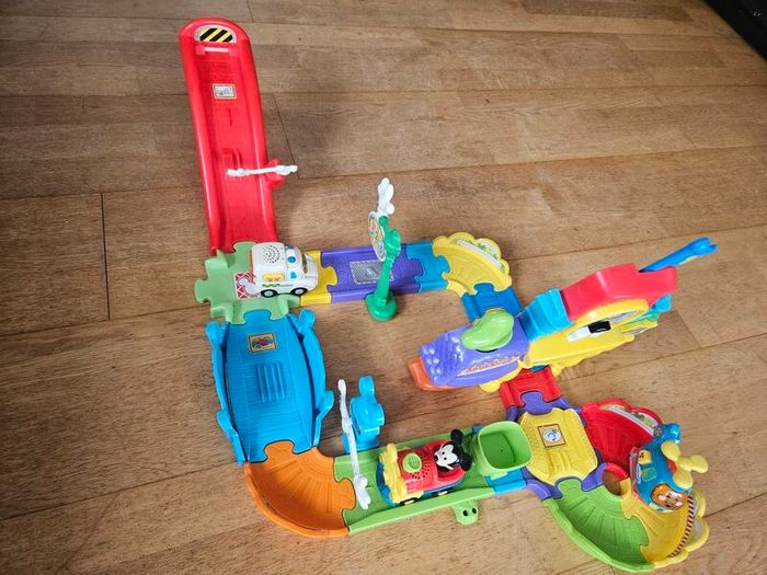 Vtec Mini Mouse Train Set