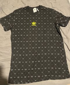 adidas originals T shirt trefoil size XL brand new