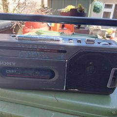 Sony Radio cassette read ad