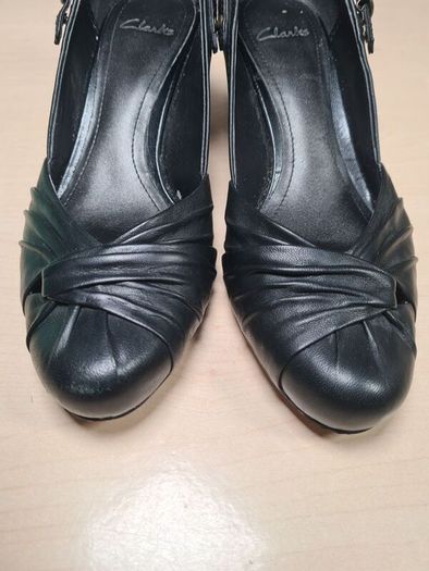 womens CLARKS CONE heels court formal casual black leather slip on closed toe Size UK 4 D EU 37