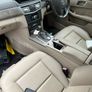 Breaking Mercedes e220cdi 2011 w212 c197 Image 3
