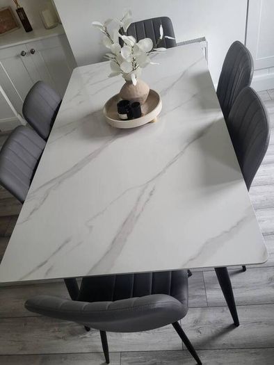 Dinning table plus 6 chairs