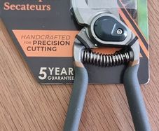 Secateurs