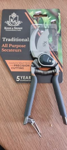 Secateurs