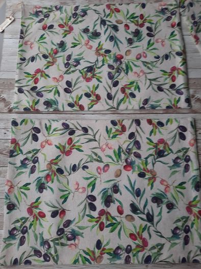 Table runner 30cm x 180cm / Placemats/Coasters