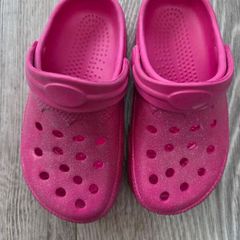 Brand new girls clogs size 26
