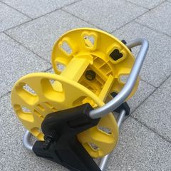 Empty hose reel