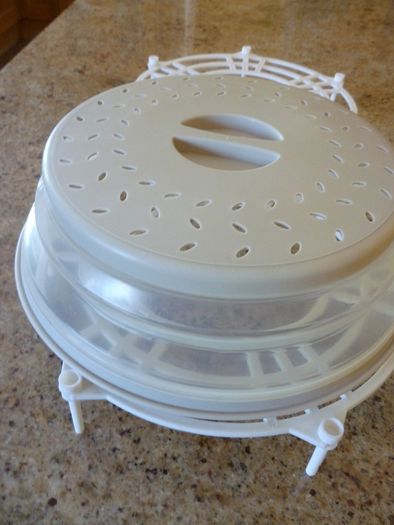 Microwave Plate Stacker & Collapsible Cover. Heat Up To 3 Dinners At Once. Excellent Condition. All fold flat for easy storage