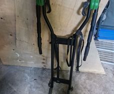 tow bar bike rack bolts to towbar