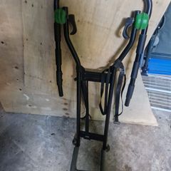 tow bar bike rack bolts to towbar