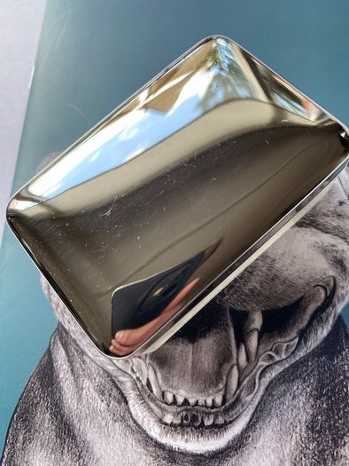 small 1950's shaver box to hold blades