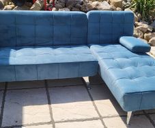 Corner sofa with chaise lounge