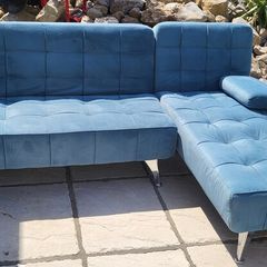 Corner sofa with chaise lounge