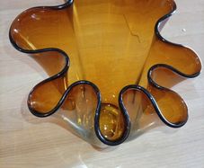 Glass vase