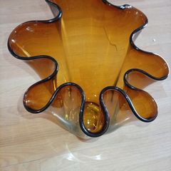 Glass vase