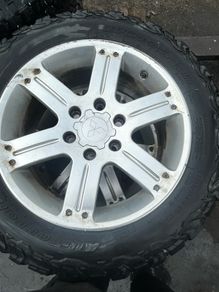 18" alloys to suit Mitsubishi pajero