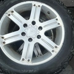 18" alloys to suit Mitsubishi pajero