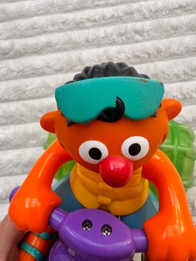 Sesame Street Ernie 2001 Splashin Trike Water Tub Tricycle Duck Part of the rope doesn't pull back completely Used Please see photos