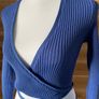 Cardigan cropped top wrap around women size 10 blue Sisley Image 6