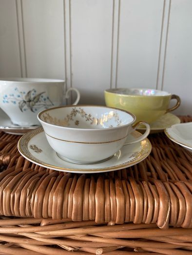 cups  & saucers - vintage china