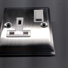 Socket (Brushed chrome)