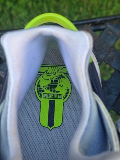 Nike Air Huarache Men's Trainers DV6825-100 Size UK7, EU41