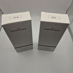 2 x 100ml of women's perfume (Esscence Vault)
