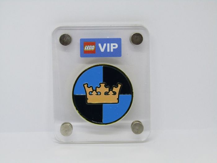 LEGO VIP Castle Coin The 1st Coin Released As Pet Of The Lego Coin Collection Rare Collectible Limited Edition Castle Coin New