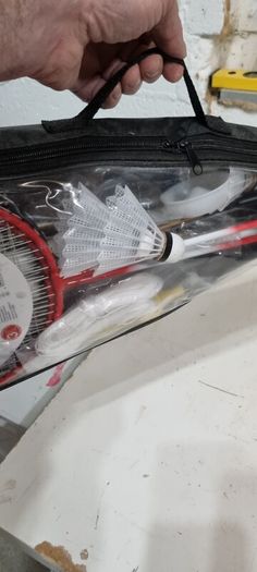 Badminton set