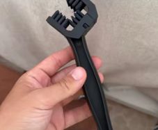 chain cleaning brush