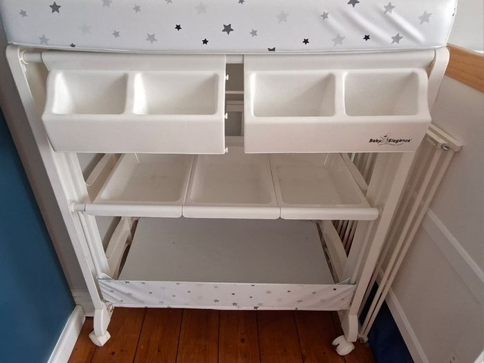 Baby changing table