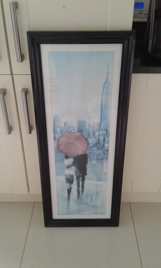 Long Framed Print of "Couple in New York" by Ruane Manning
