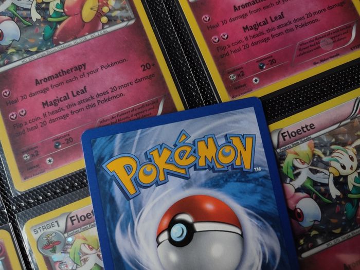 Axew ! Promo ! Holo ! Black & White Era ! 2011 ! Pokemon Card !