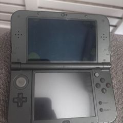 Nintendo New 3DS XL LCD damage, No charger, Works fine otherwise