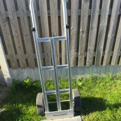 Magliner Hand Truck