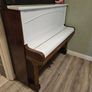 upright piano Image 2