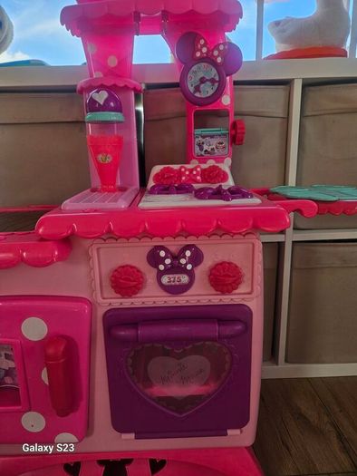 minnie mouse kitchen