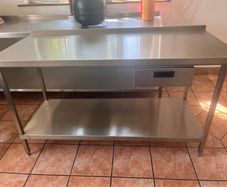 Heavy duty stainless steel table
