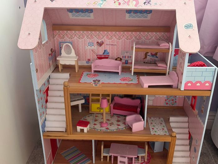 Dollhouse