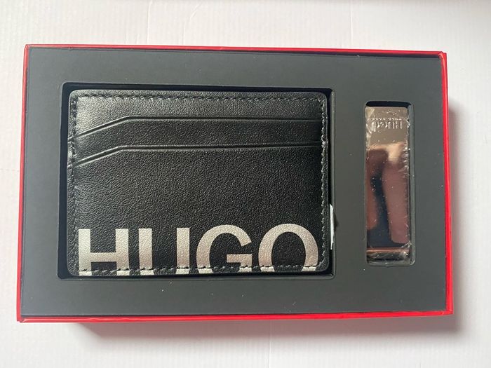 Hugo Boss Card Holder with money clip brand new