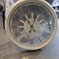 Large Clock