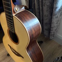Lowden S50 Master Grade Adirondack Spruce/ Honduras Rosewood