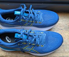 Asics Gel Kayano 32 - UK11(Men) - Mint condition