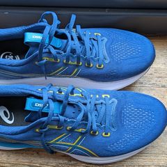 Asics Gel Kayano 32 - UK11(Men) - Mint condition