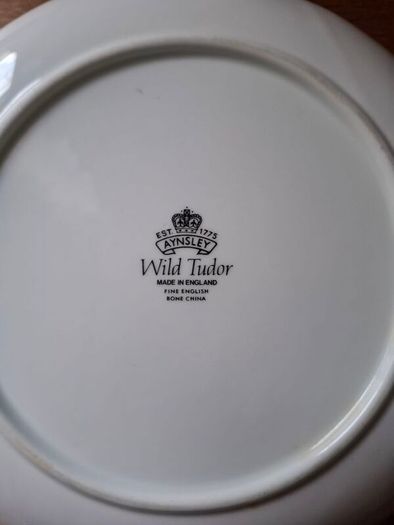 Aynsley Wild Tudor dish