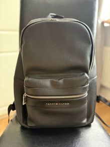 Tommy Hilfiger faux leather black backpack, in very good condition